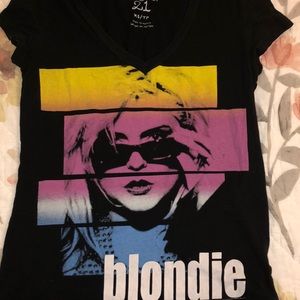 Forever 21 Tops - Forever 21 Shirt Forever 21 Tops - Forever 21 Shirt